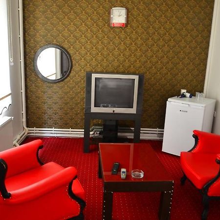סאמסון Royal Hotel מראה חיצוני תמונה