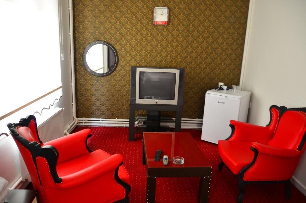 סאמסון Royal Hotel מראה חיצוני תמונה